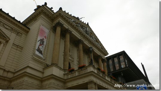 国立歌劇場（オペラ座）